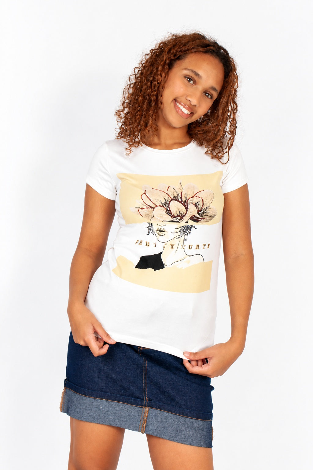 Fitted Graphic T-Shirt