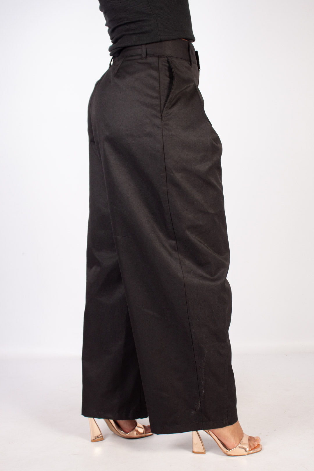 Pleated Barrel Pants
