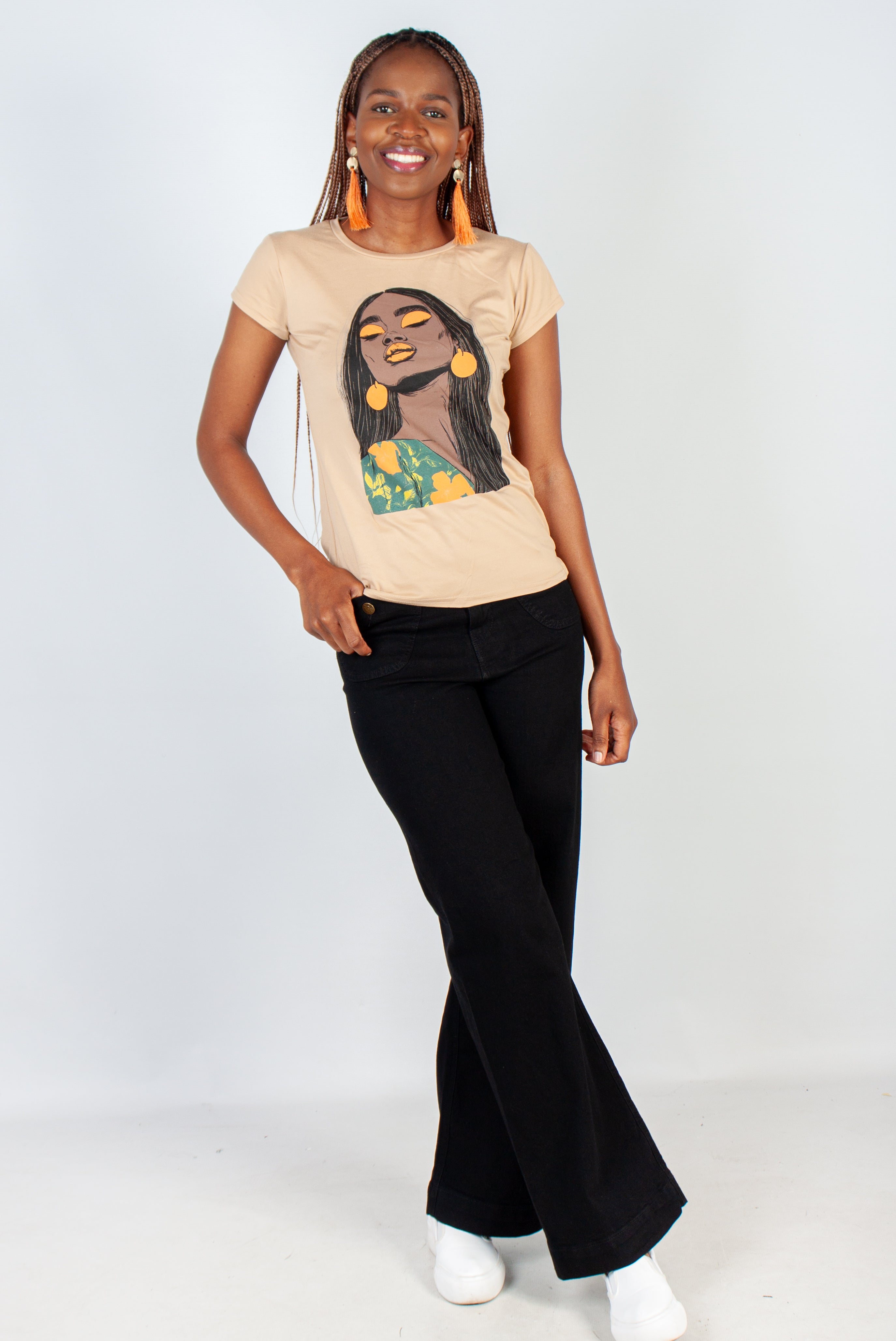 Graphic "Apricot Eye" T-Shirt