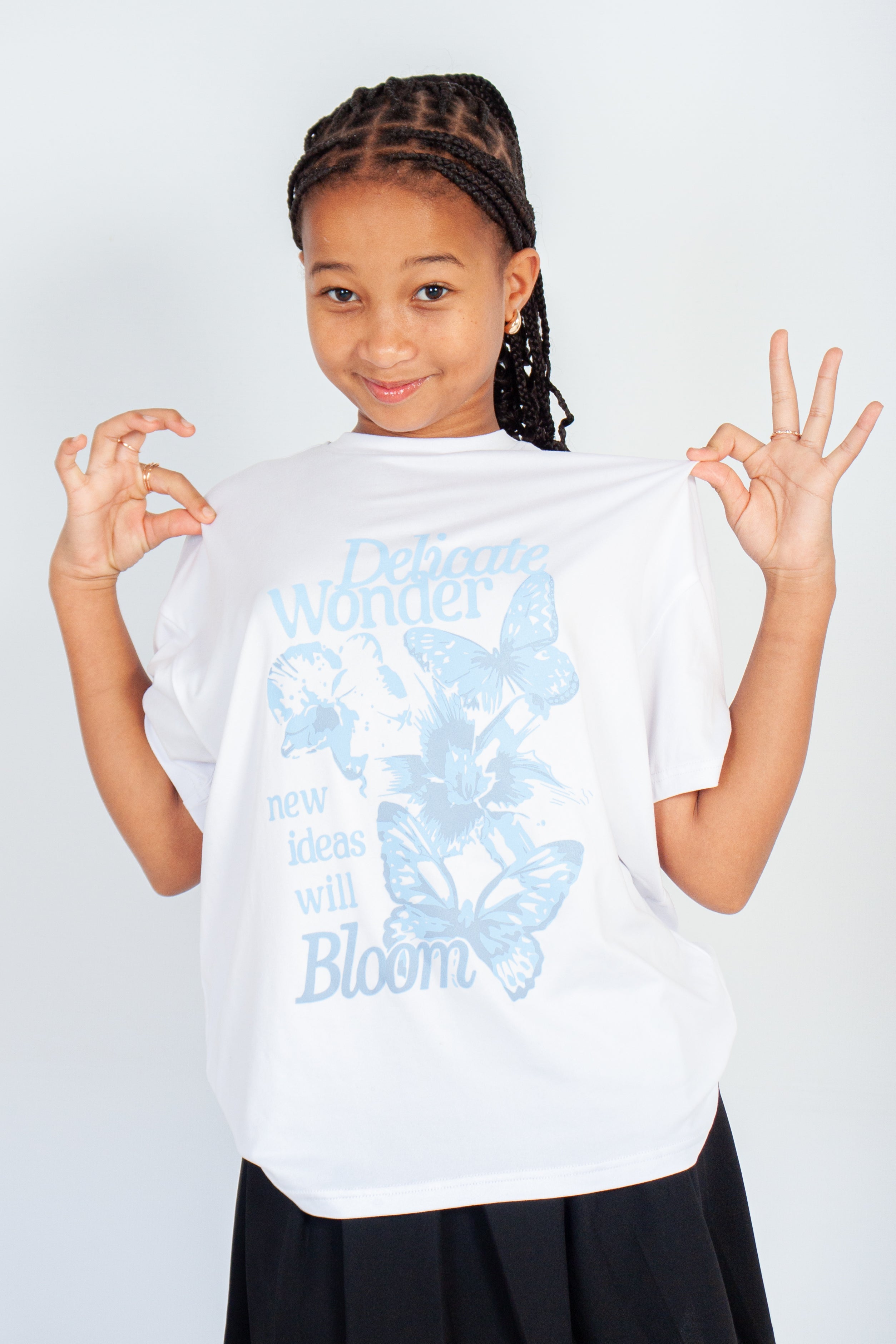 Graphic Oversized "Delicate Wonder" T-Shirt