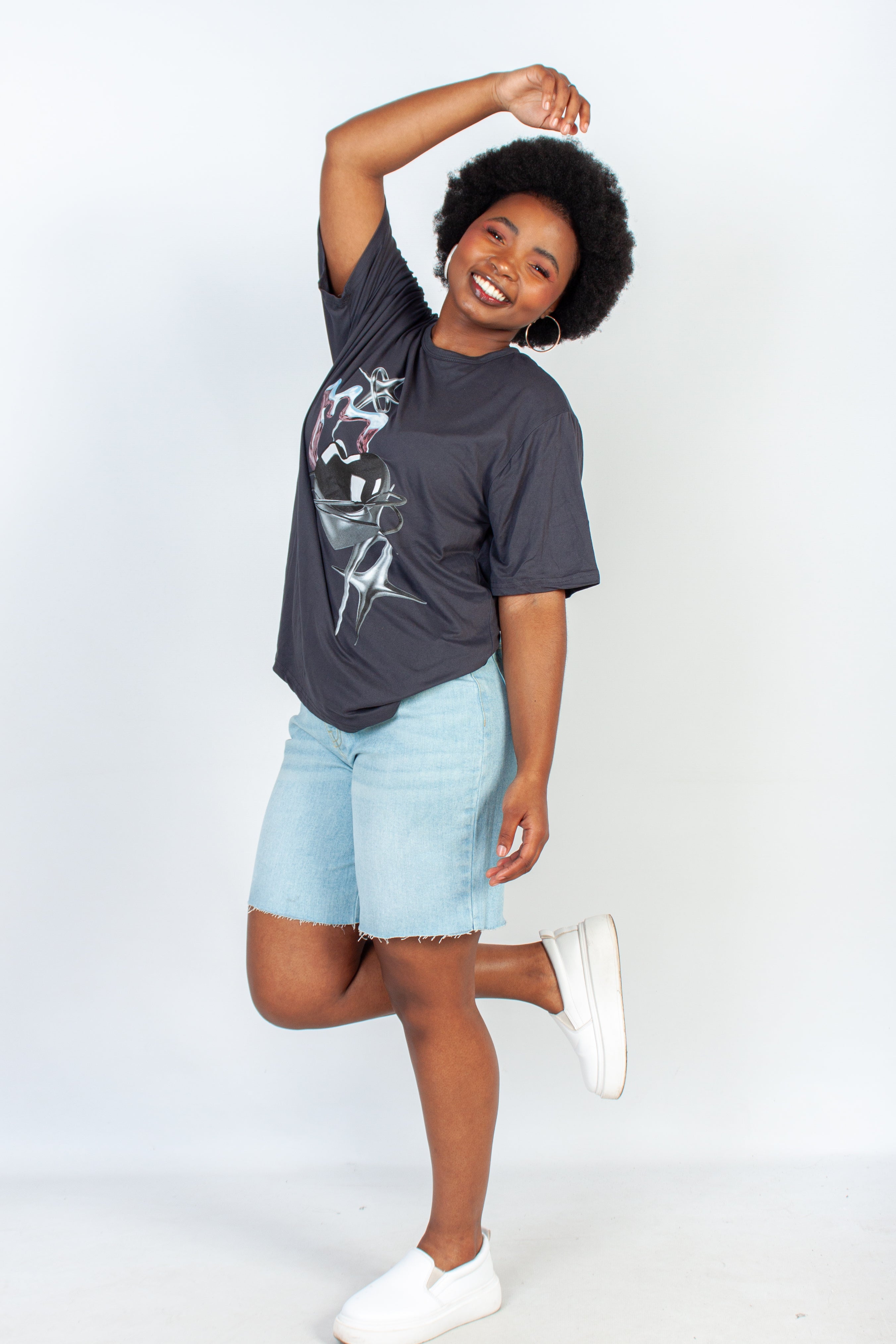 Graphic Oversized "Metallic Heart" T-Shirt