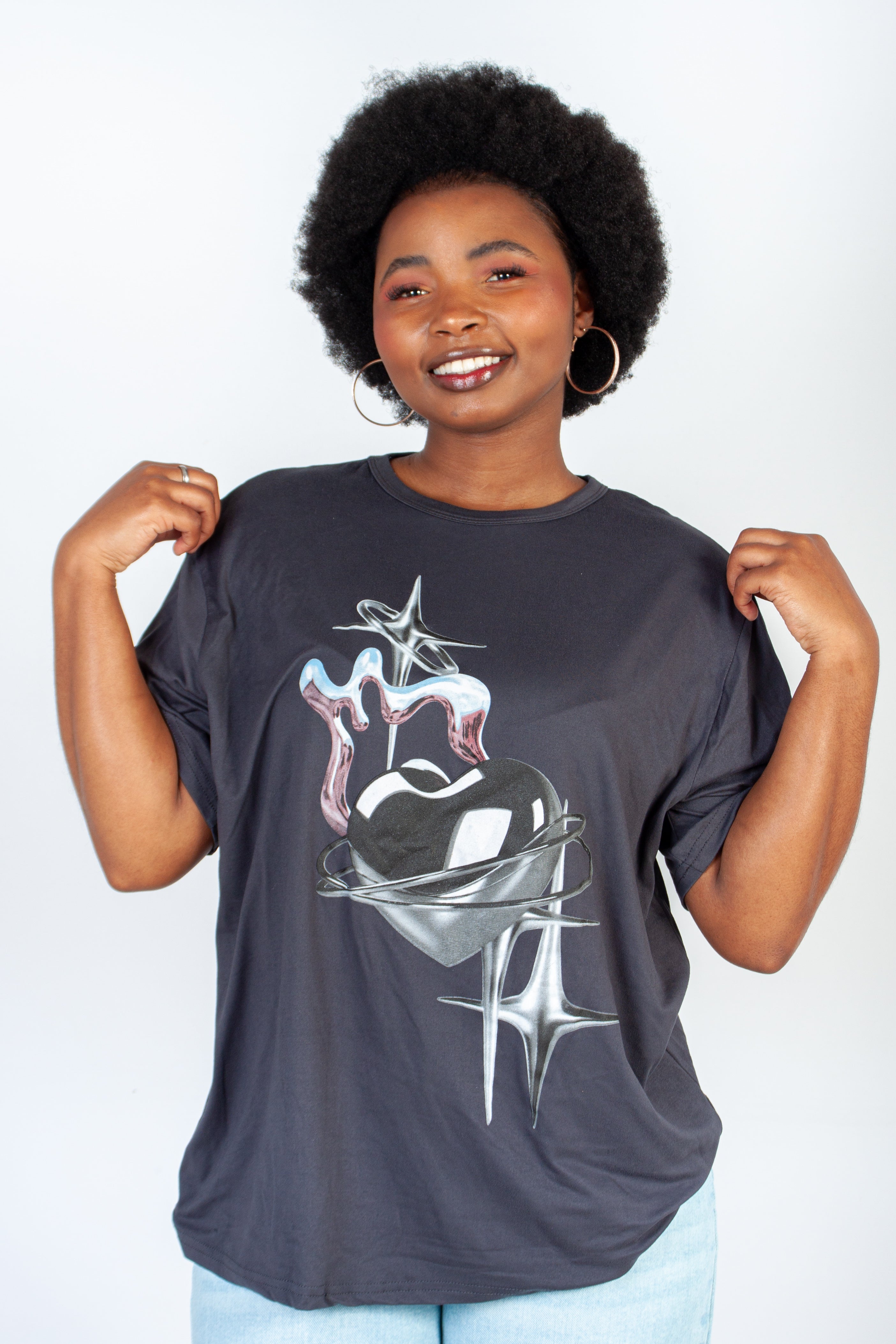 Graphic Oversized "Metallic Heart" T-Shirt