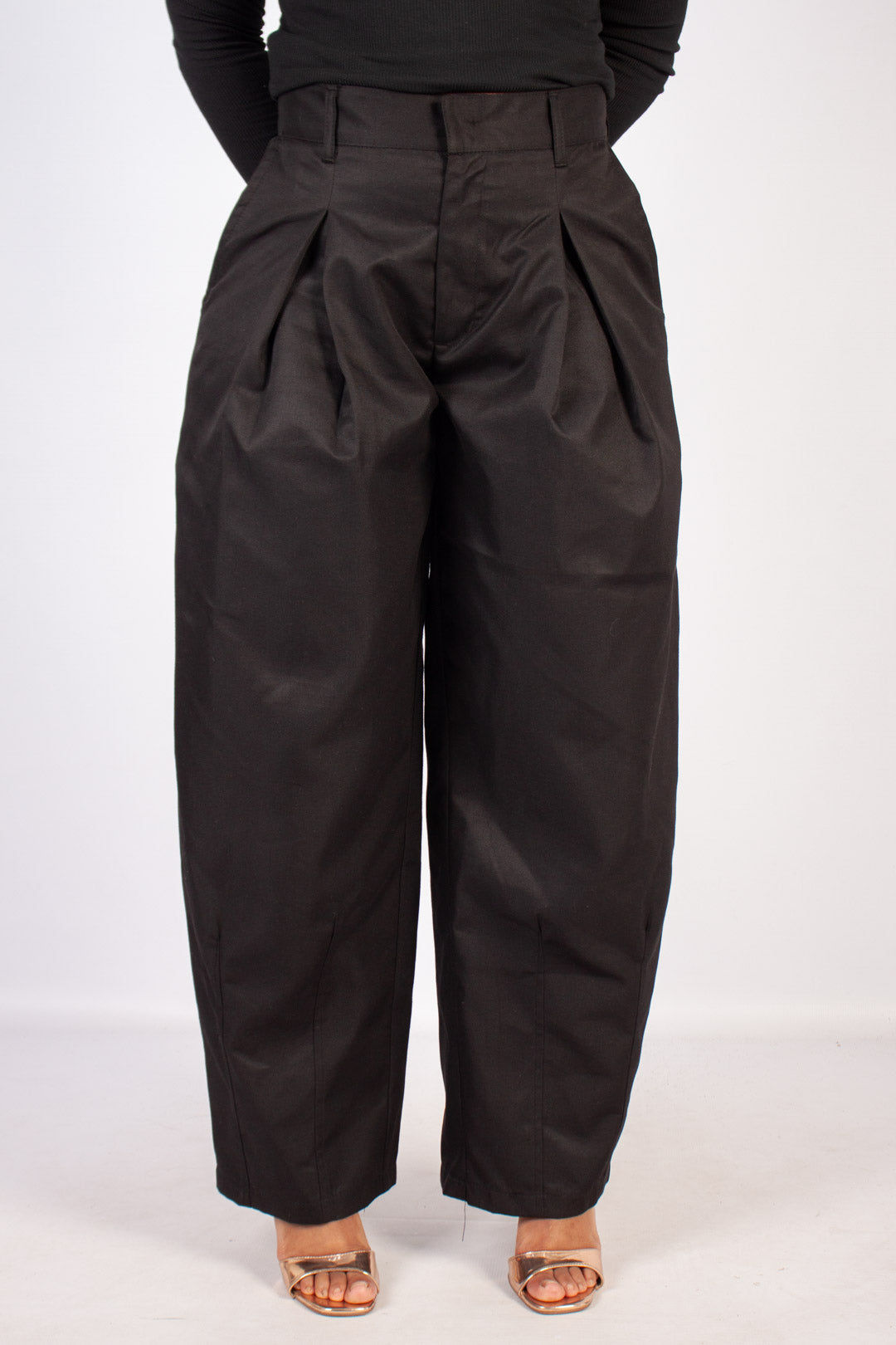 Pleated Barrel Pants