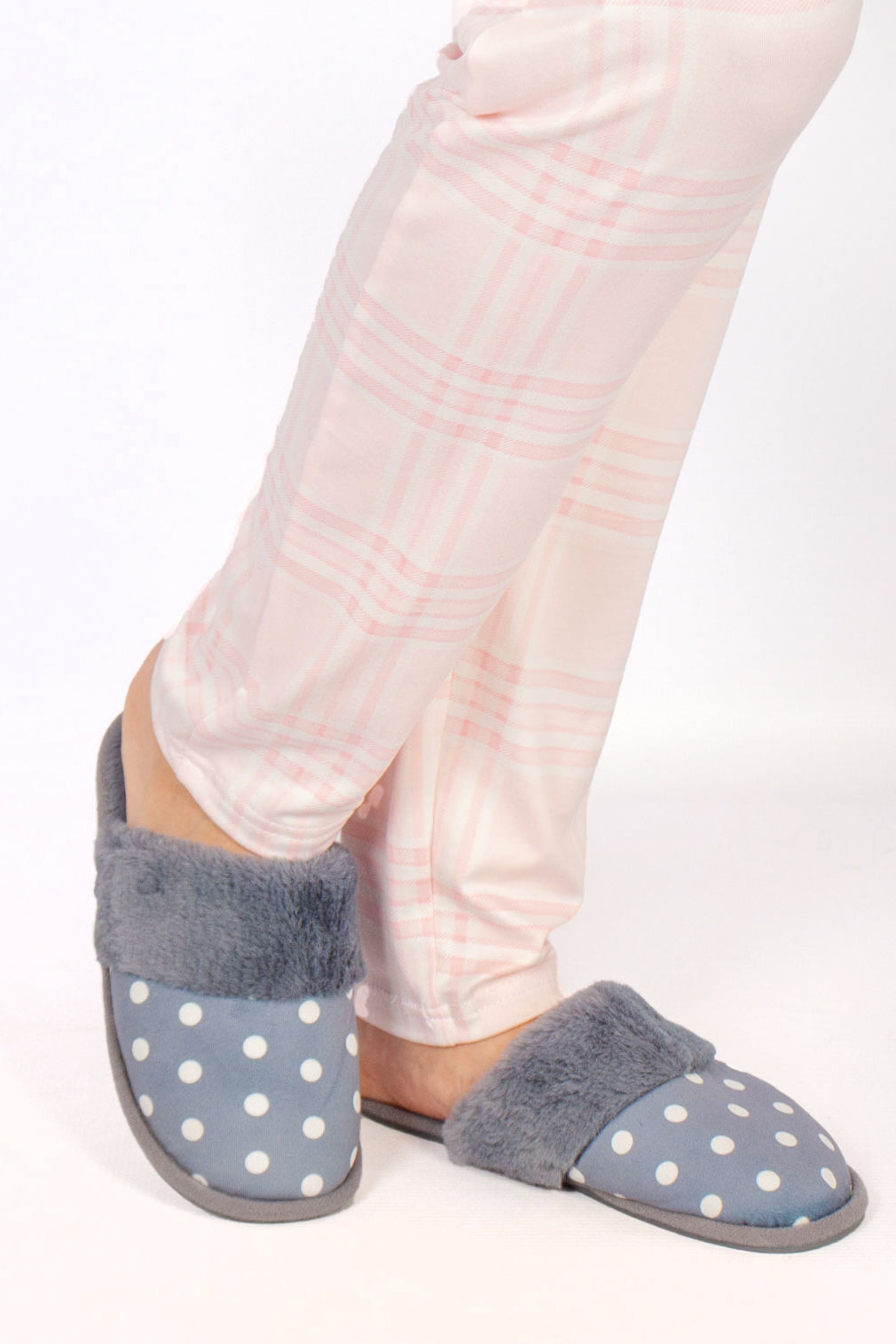 Close Toe Slipper