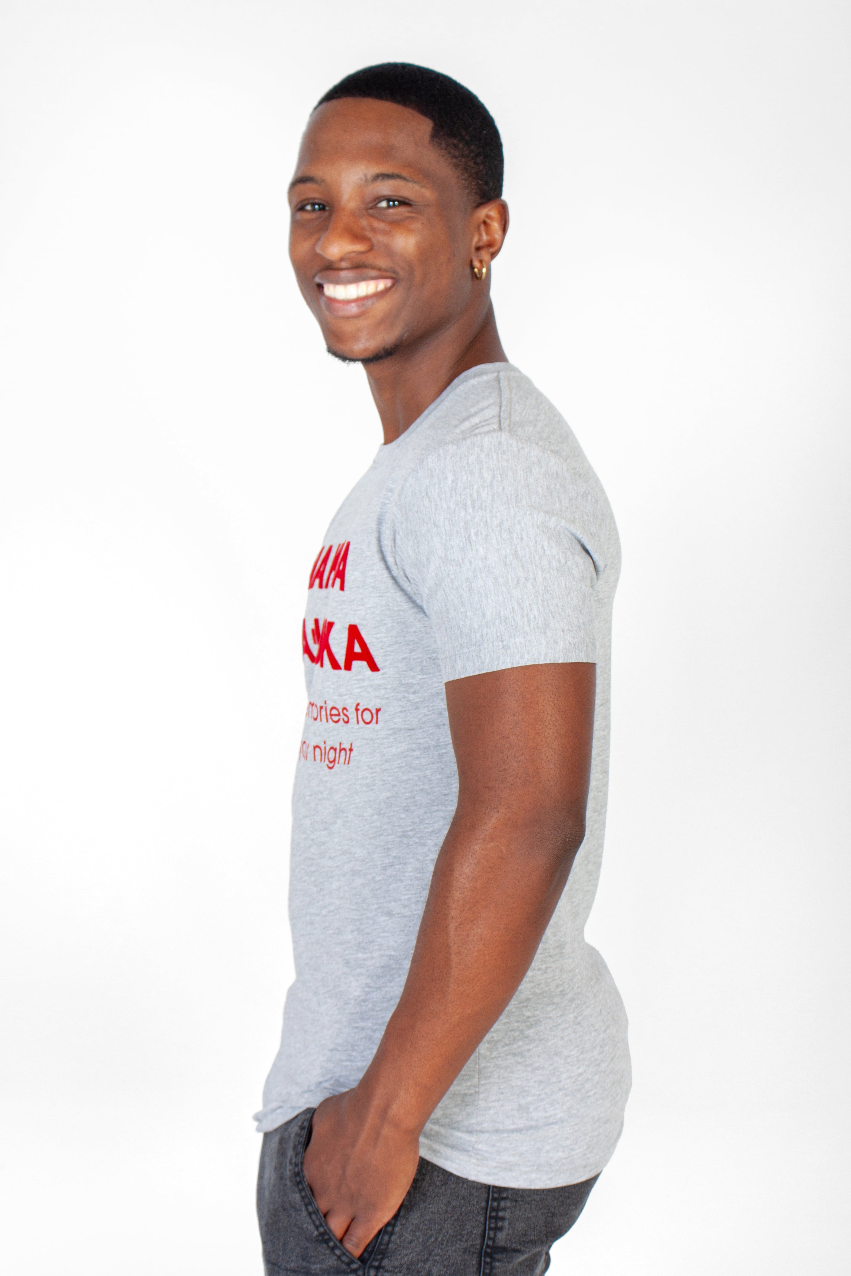 Graphic "Hakunama Vodka" T-Shirt