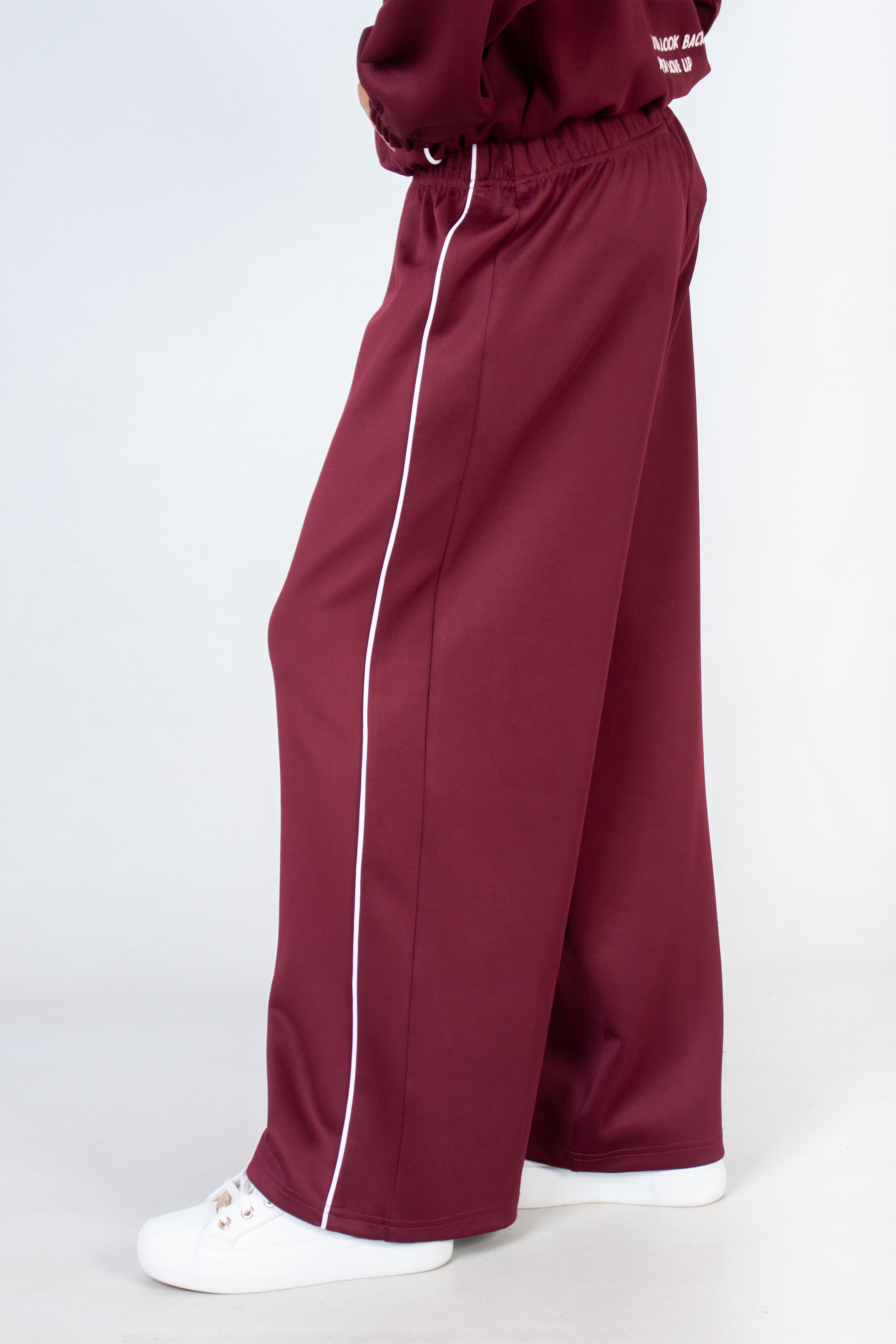 Wide Leg Jogger