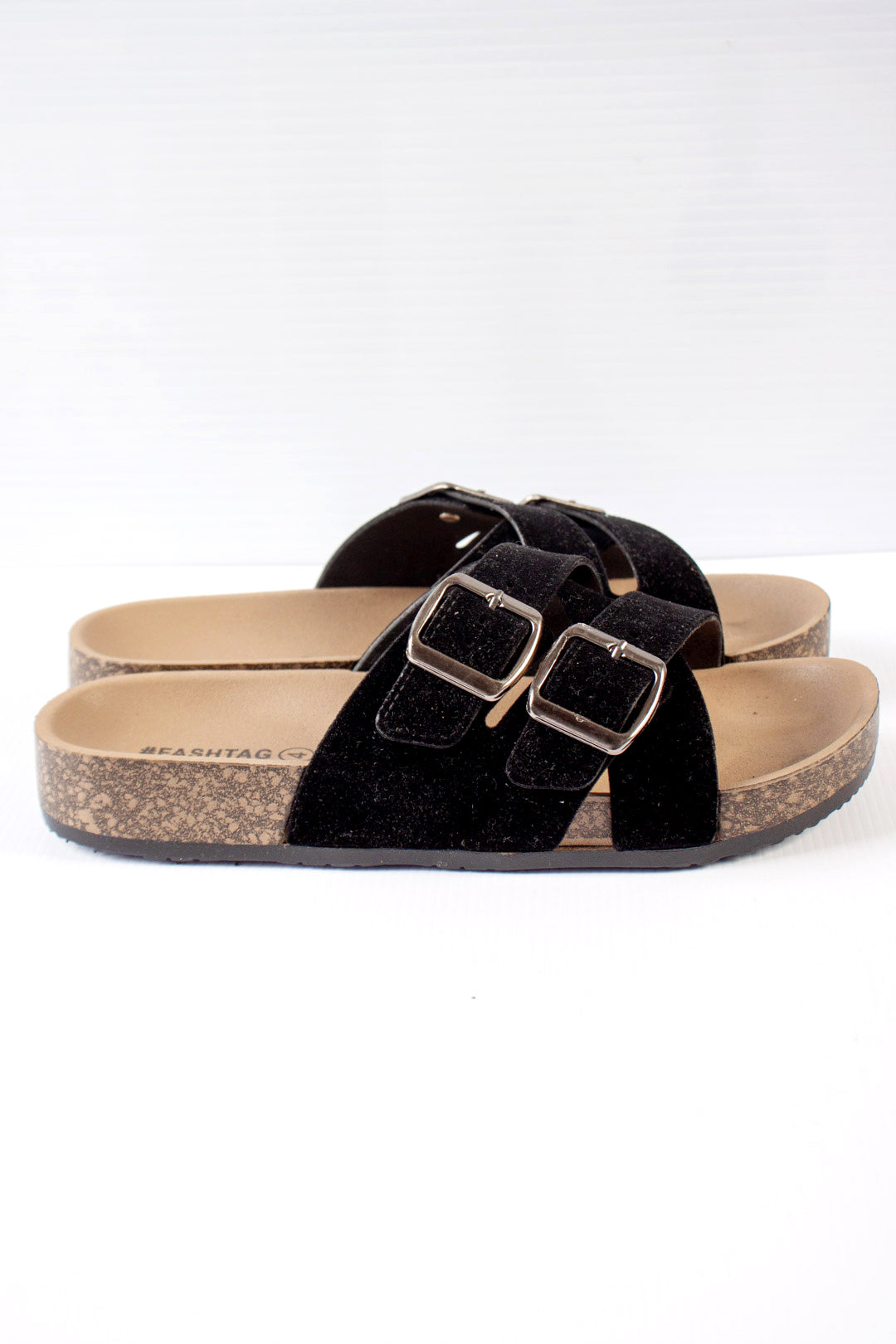 Crossover Buckle Slider