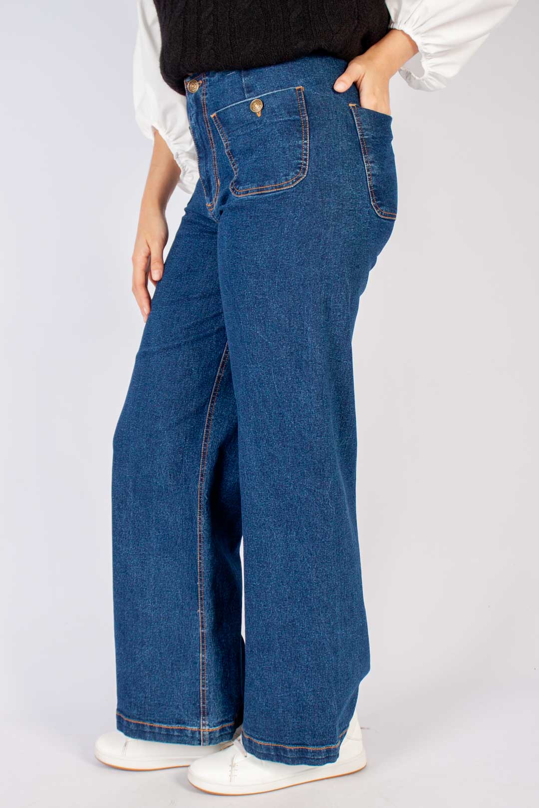 Patch Pocket Wide Leg Jean