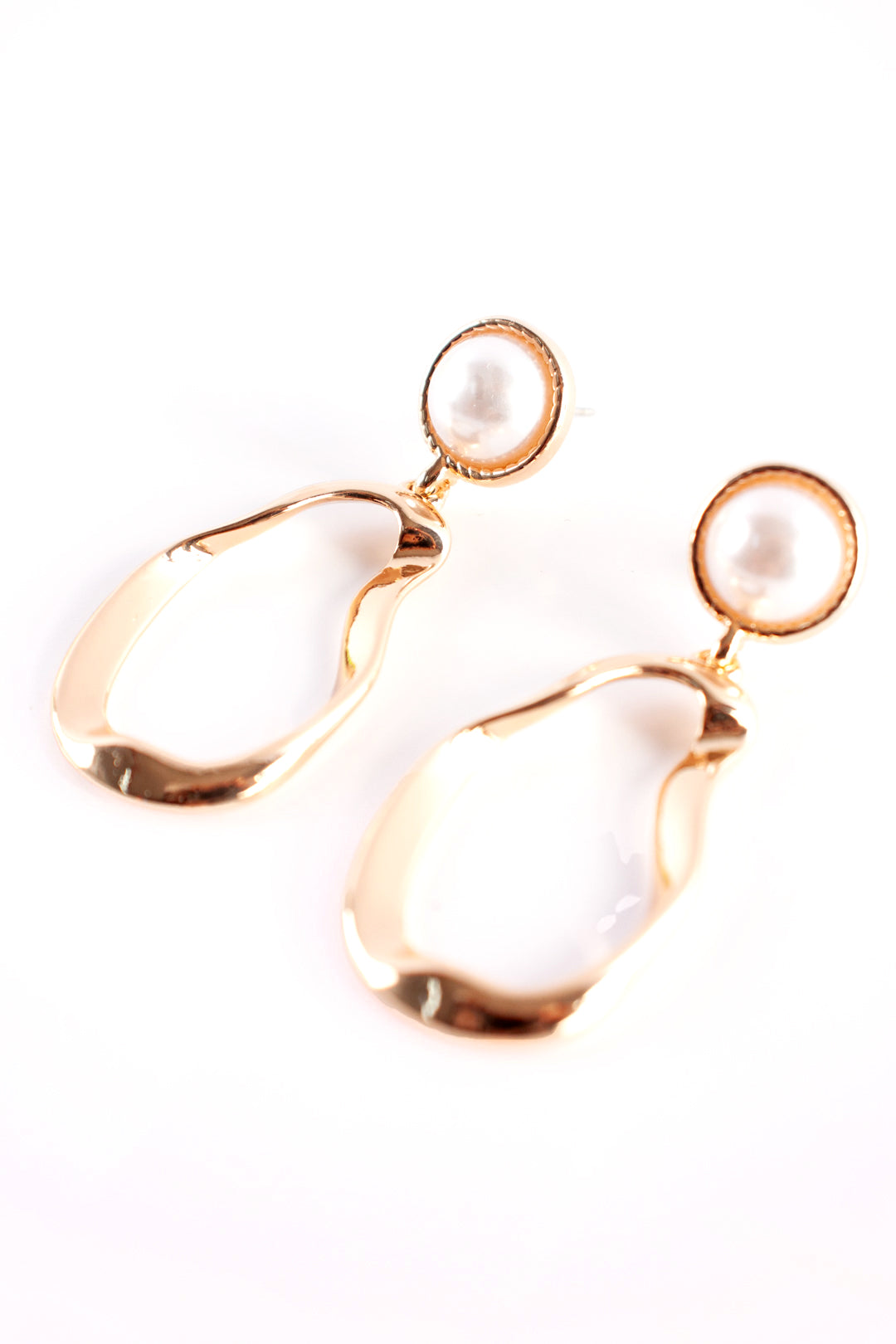 Pearl open Earring