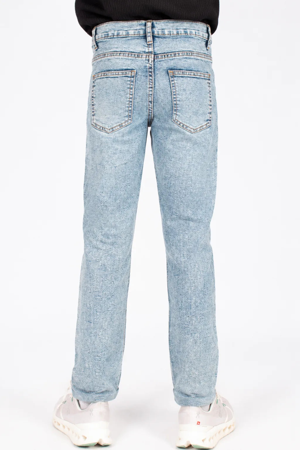 Knee Slash Jean